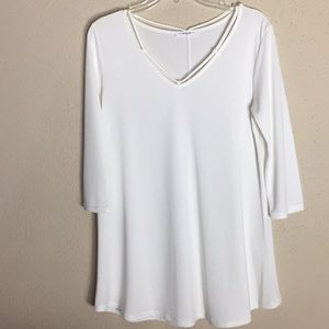 NWOT BD Collection Soft Flowy Tunic Top